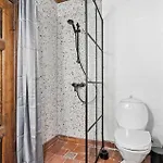 Дом отдыха 5 Bedroom Gorgeous In