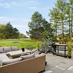 5 Bedroom Gorgeous In Дом отдыха *