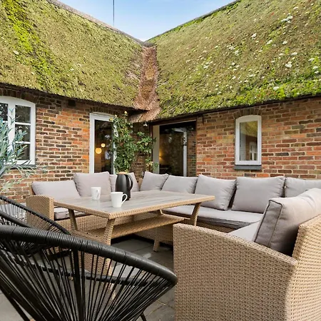 5 Bedroom Gorgeous In Ulfborg