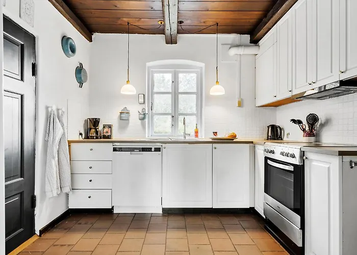 5 Bedroom Gorgeous In Дом отдыха Ulfborg
