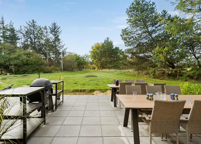Дом отдыха 5 Bedroom Gorgeous In Ulfborg
